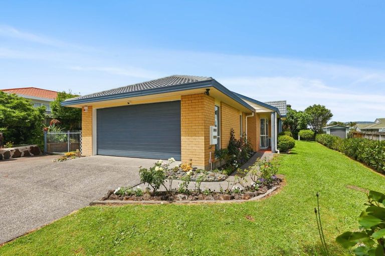 Photo of property in 22 Harvest Drive, Henderson, Auckland, 0612