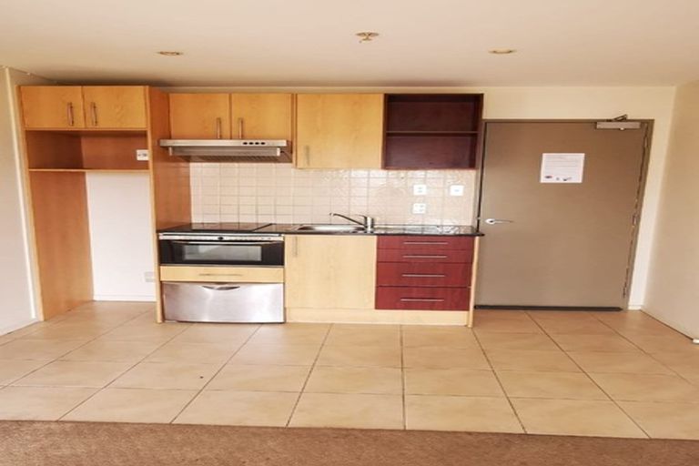 Photo of property in 2l/17 Crown Lynn Place, New Lynn, Auckland, 0600