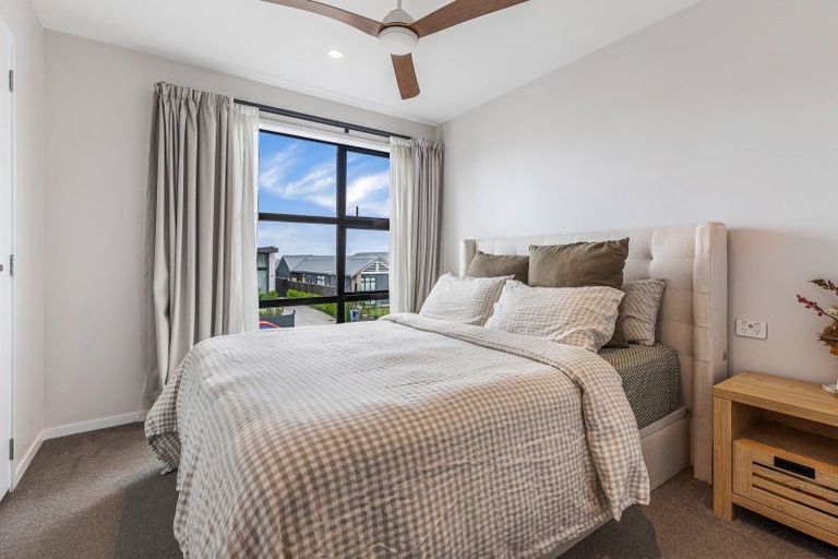 Photo of property in 23 Treloar Crescent, Hobsonville, Auckland, 0616