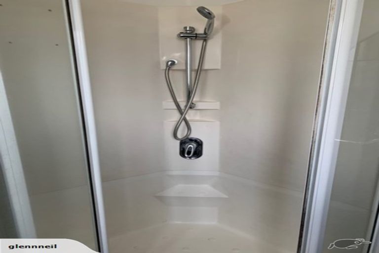 Photo of property in 2 Justin Place, Te Atatu Peninsula, Auckland, 0610