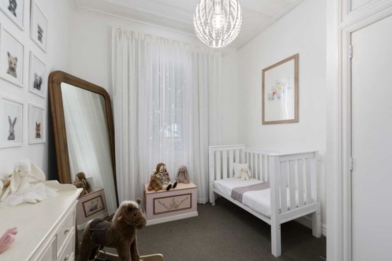 Photo of property in 1/86 Birkenhead Avenue, Birkenhead, Auckland, 0626