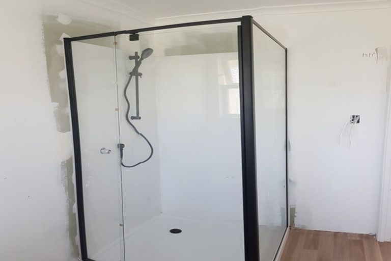 Photo of property in 31 Clifford Road, Johnsonville, Wellington, 6037