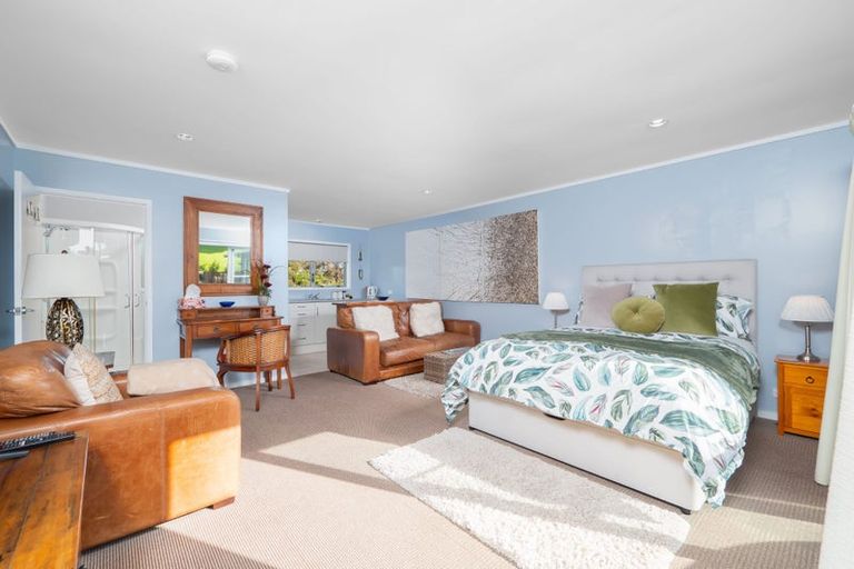 Photo of property in 16 Te Akau Drive, Russell, 0272