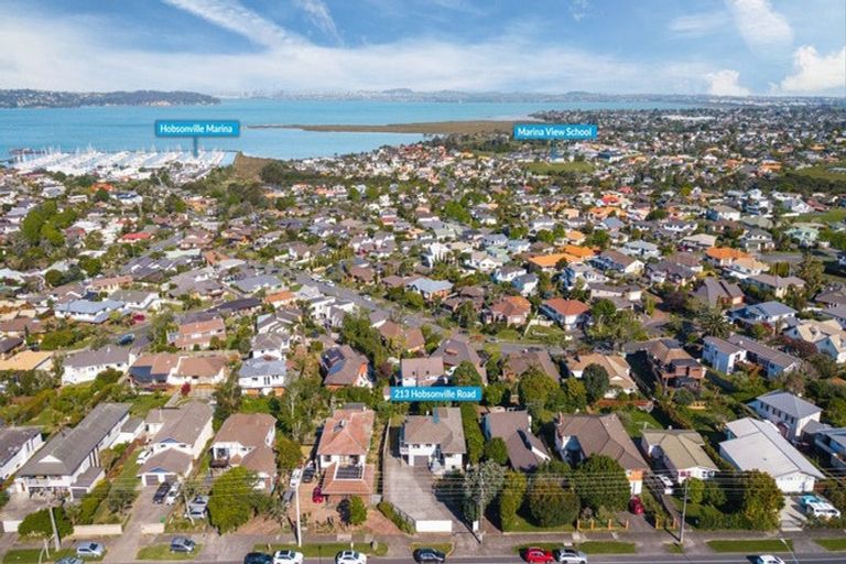 Photo of property in 213 Hobsonville Road, Hobsonville, Auckland, 0618