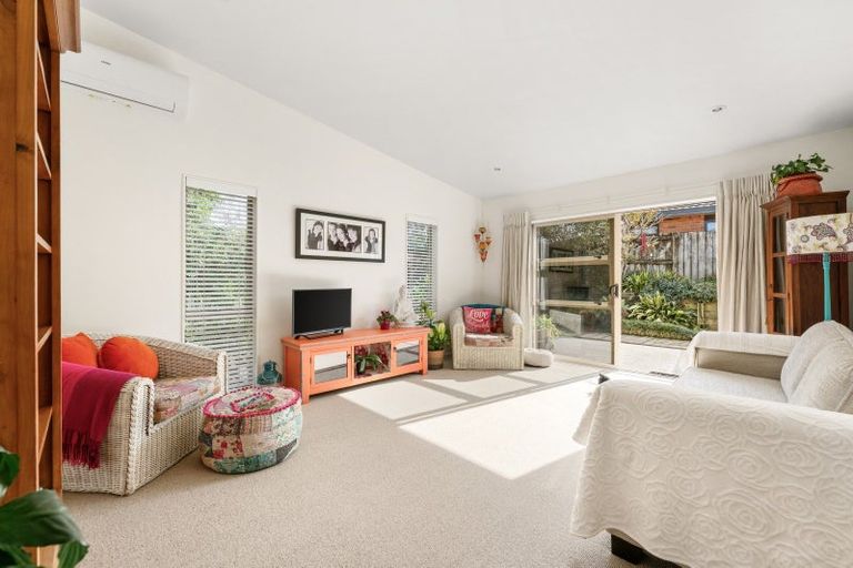 Photo of property in 47 Oteki Park Drive, Welcome Bay, Tauranga, 3112