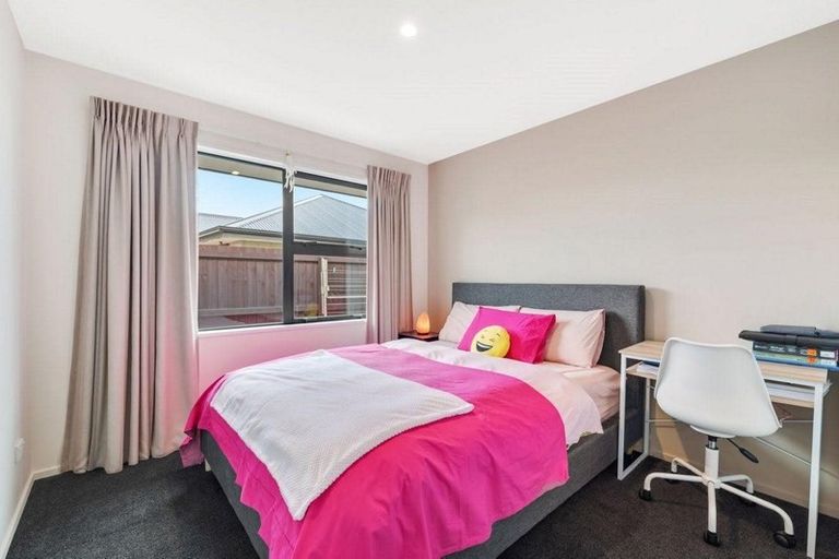 Photo of property in 41a Dalwood Crescent, Rolleston, 7614