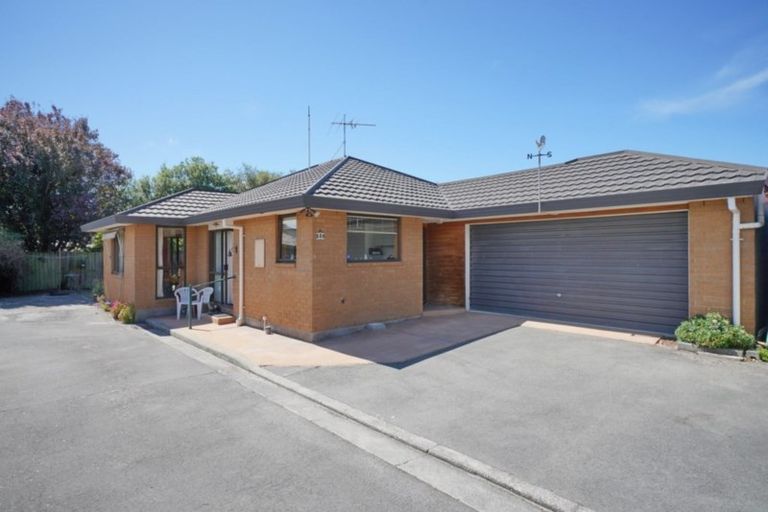 Photo of property in 58 Sawyers Arms Road, Northcote, Christchurch, 8052