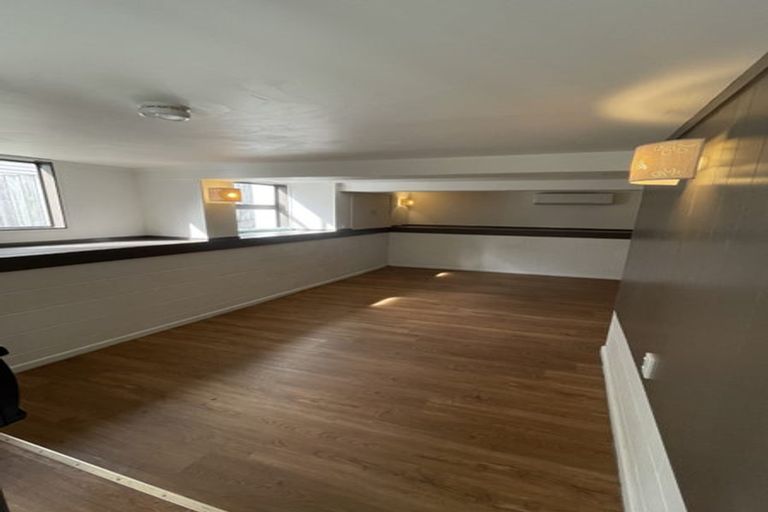 Photo of property in 209a Sturges Road, Henderson, Auckland, 0612