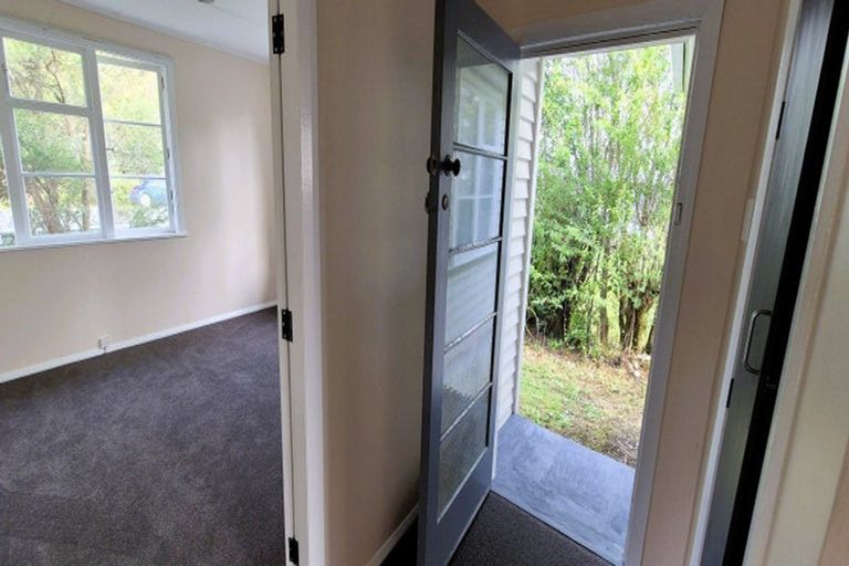 Photo of property in 66 Domett Street, Westport, 7825