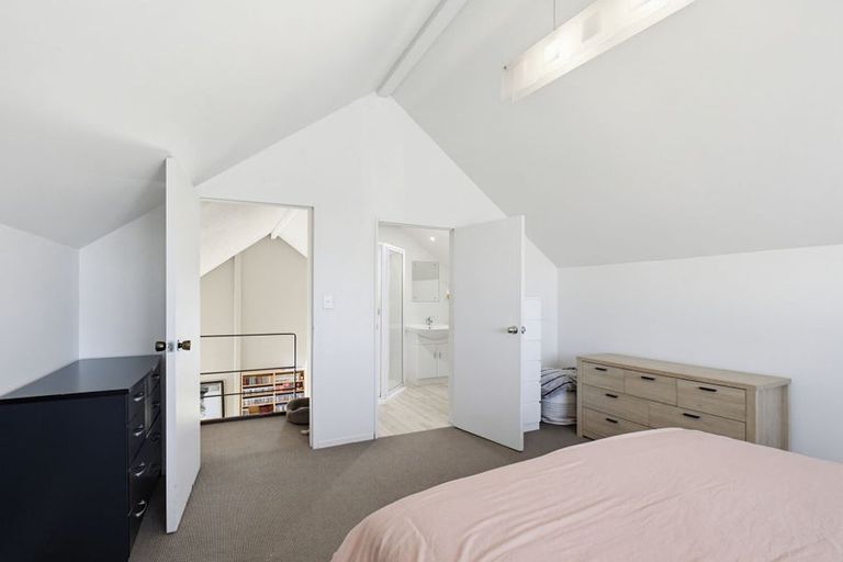 Photo of property in 8 Buller Place, Westbrook, Palmerston North, 4412