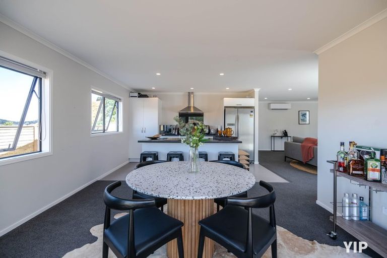 Photo of property in 130 Amesbury Drive, Churton Park, Wellington, 6037