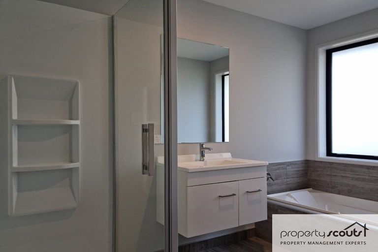 Photo of property in 3 Vogue Circle, Vogeltown, New Plymouth, 4310