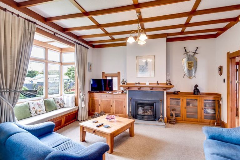 Photo of property in 130 Gloucester Street, Taradale, Napier, 4112