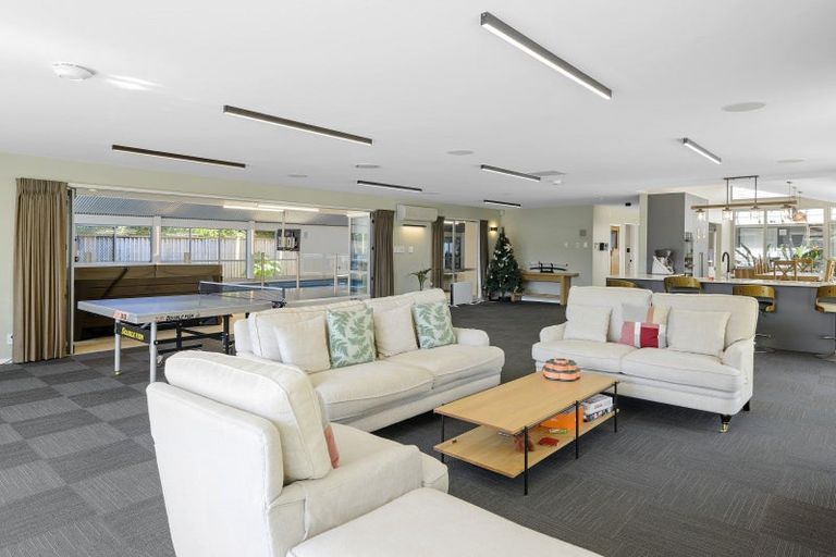 Photo of property in 280 Queen Elizabeth Ii Drive, Mairehau, Christchurch, 8052