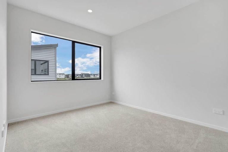 Photo of property in 5 Military Lane, Papakura, 2110