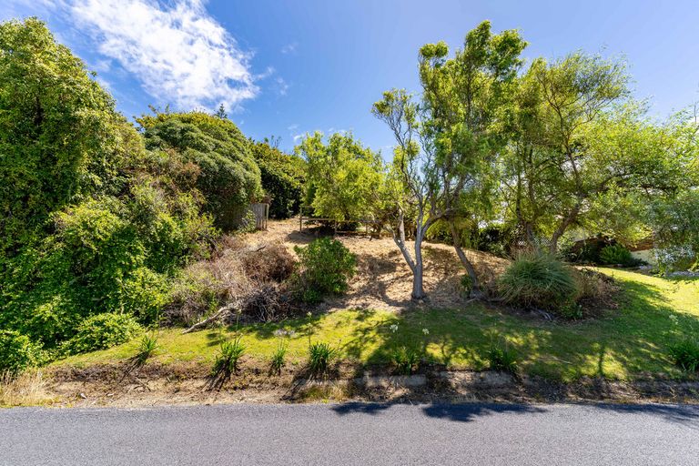 Photo of property in 10 Edna Street, Ocean View, Dunedin, 9035