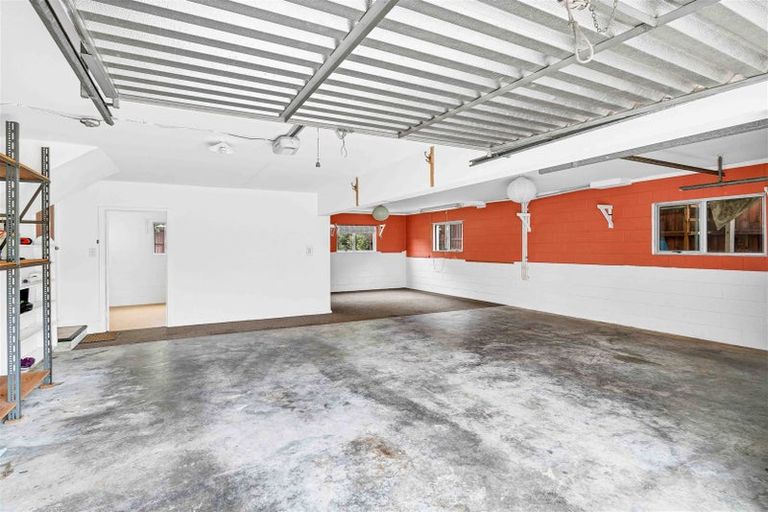 Photo of property in 15 Strathean Avenue, Avonhead, Christchurch, 8042