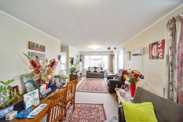 Photo of property in 124b Govett Avenue, Frankleigh Park, New Plymouth, 4310