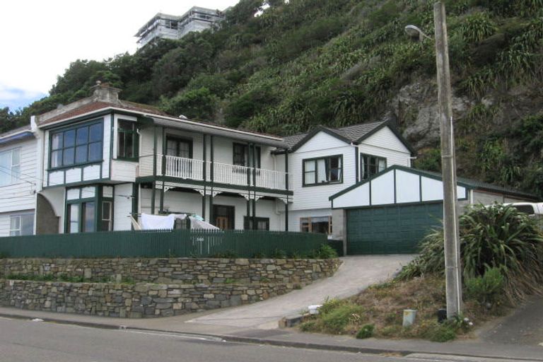 Photo of property in 346 The Esplanade, Island Bay, Wellington, 6023
