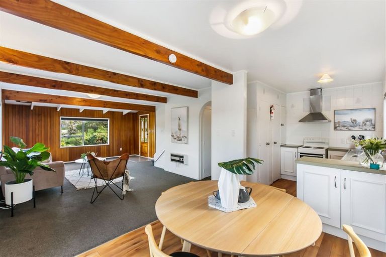 Photo of property in 1/70 Glamorgan Drive, Torbay, Auckland, 0630