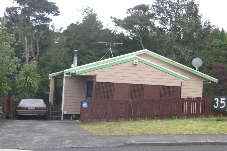 Photo of property in 146 Spinella Drive, Bayview, Auckland, 0629