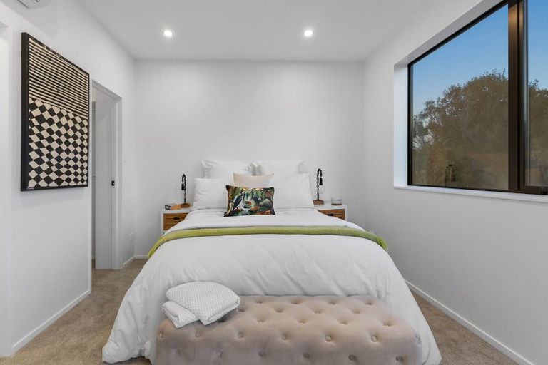 Photo of property in 935a Whangaparaoa Road, Manly, Whangaparaoa, 0930