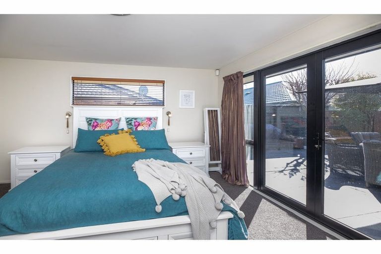 Photo of property in 7 Baltic Place, Northwood, Christchurch, 8051