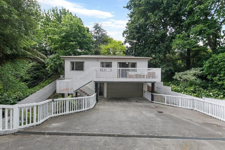 Photo of property in 33a Lancaster Road, Beach Haven, Auckland, 0626