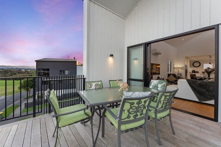 Photo of property in 22 Catalina Drive, Hobsonville, Auckland, 0616