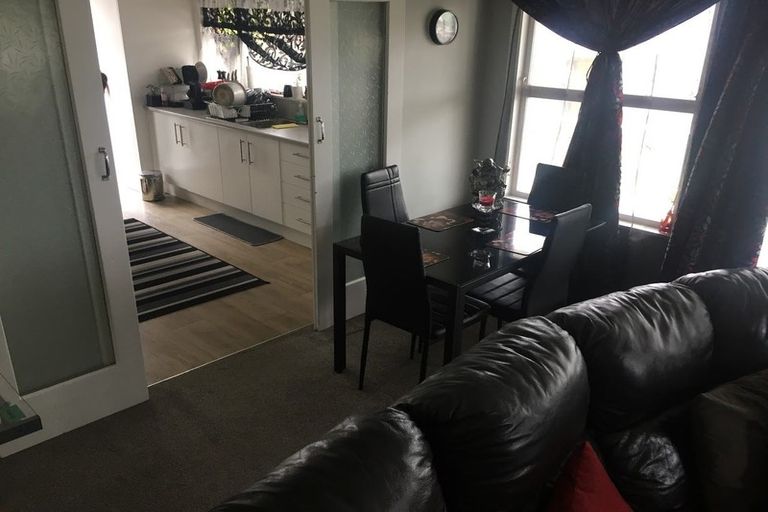 Photo of property in 15 Kirton Crescent, Manurewa, Auckland, 2102
