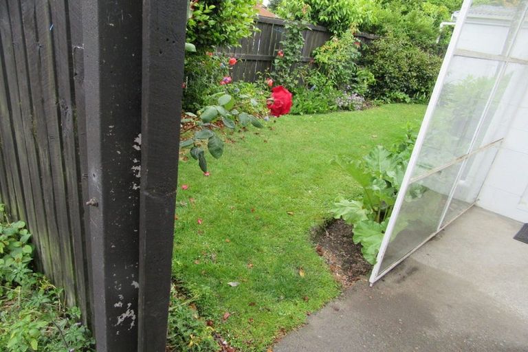 Photo of property in 96 Hinau Street, Riccarton, Christchurch, 8041