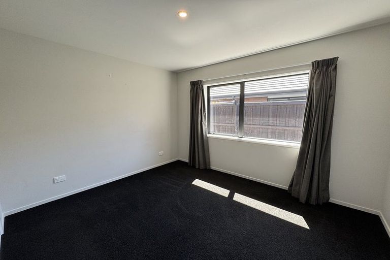 Photo of property in 6 Hartford Crescent, Rolleston, 7615