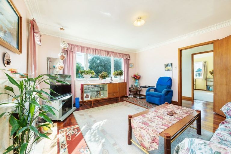 Photo of property in 1/29 James Laurie Street, Henderson, Auckland, 0612