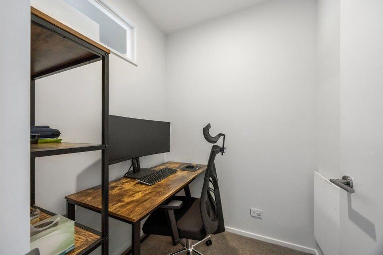 Photo of property in 18 Karere Avenue, Marshland, Christchurch, 8083