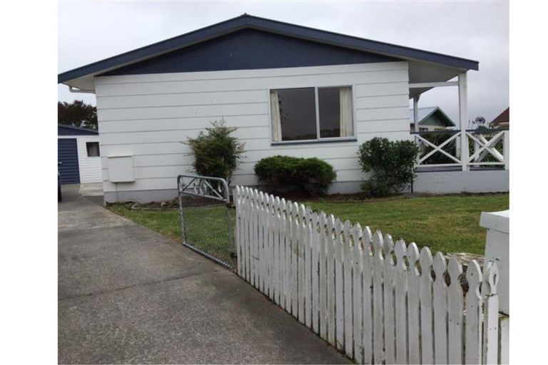 Photo of property in 29 Jupiter Street, Milson, Palmerston North, 4414