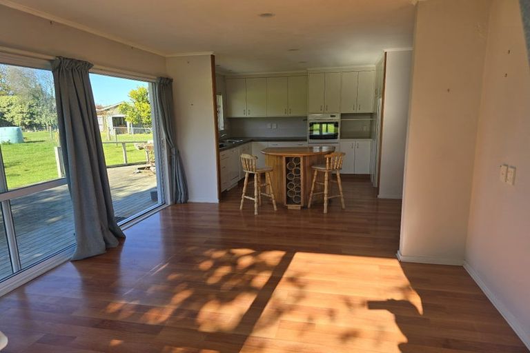 Photo of property in 28 Leeton Drive, Waipukurau, 4200