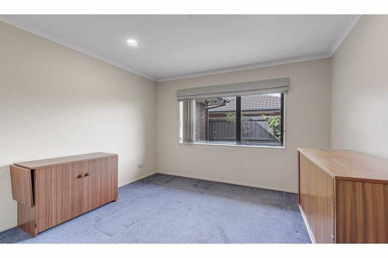 Photo of property in 4 Annaby Drive, Northwood, Christchurch, 8051