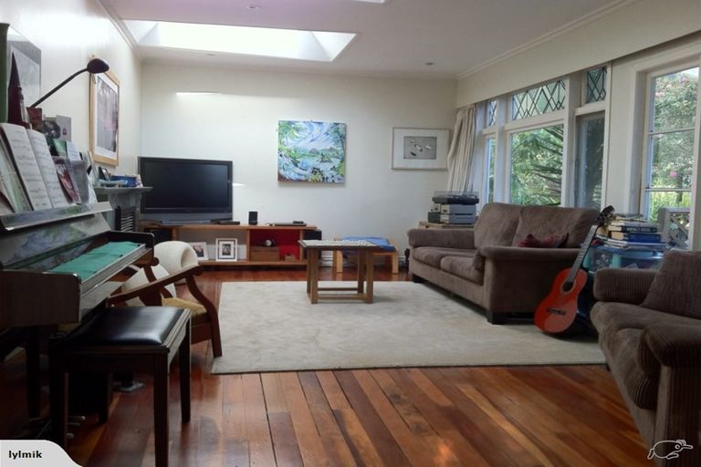 Photo of property in 21 Boylan Road, Titirangi, Auckland, 0604
