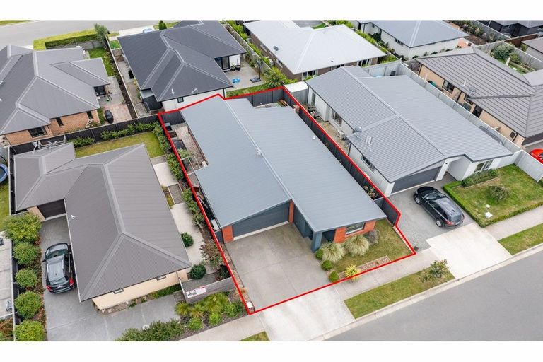 Photo of property in 8 Cleland Crescent, Kaiapoi, 7630