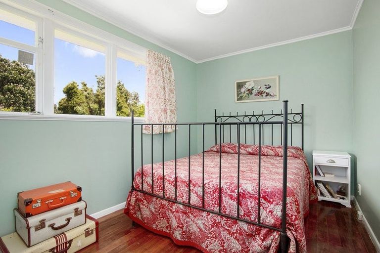 Photo of property in 73 Godley Street, Waiwhetu, Lower Hutt, 5010