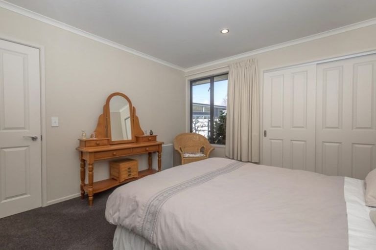 Photo of property in 35 Old Station Avenue, Wanaka, 9305