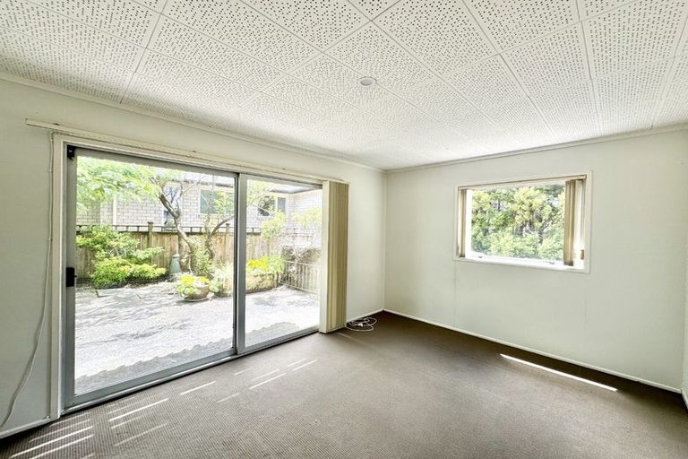 Photo of property in 25 Schnapper Rock Road, Greenhithe, Auckland, 0632