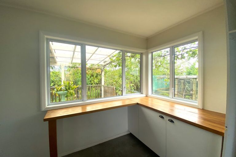 Photo of property in 13 Weka Place, Masterton, 5810