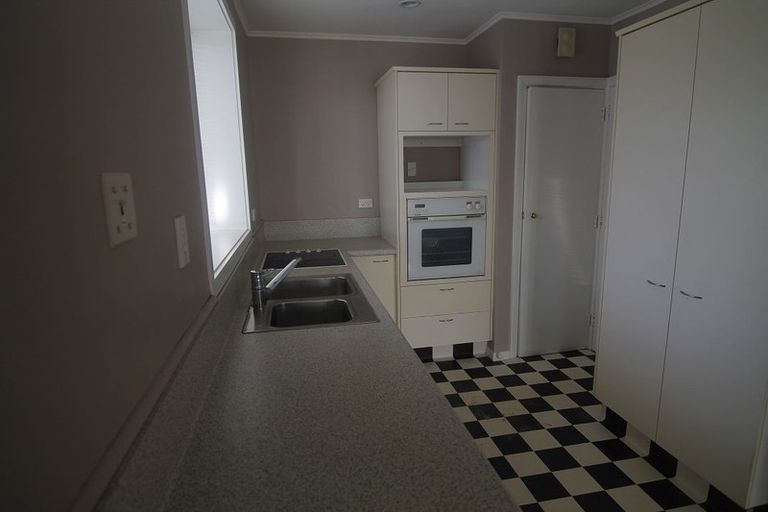 Photo of property in 41 Guildford Street, Burnside, Christchurch, 8053