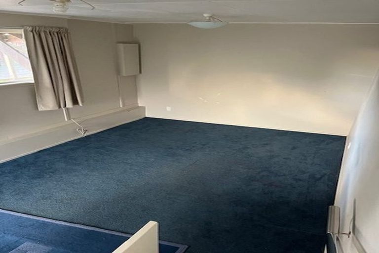 Photo of property in 24 Stanley Road, Glenfield, Auckland, 0629