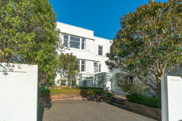 Photo of property in 15u2 Upland Road, Kelburn, Wellington, 6012