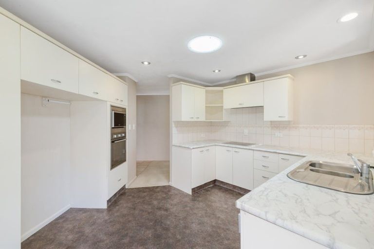 Photo of property in 8 Lotus Avenue, Mount Maunganui, 3116