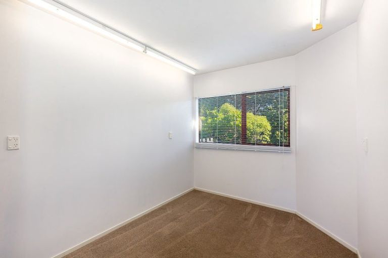 Photo of property in 16 James Cook Drive, Whitby, Porirua, 5024