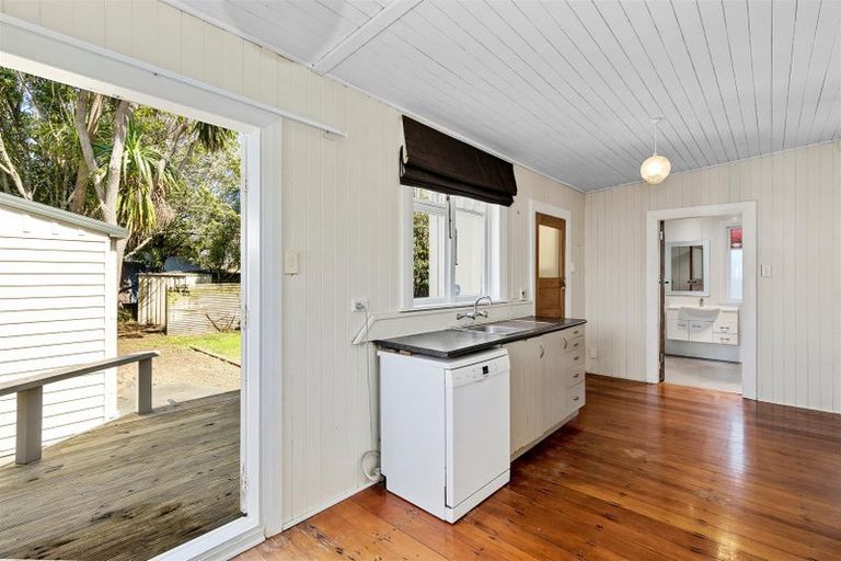 Photo of property in 12 Pohutukawa Street, Woburn, Lower Hutt, 5010