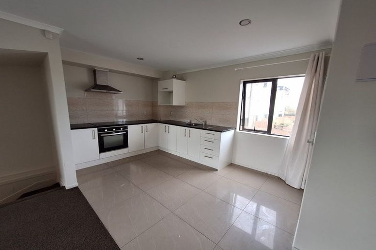 Photo of property in 1/8 Kerrs Road, Wiri, Auckland, 2104